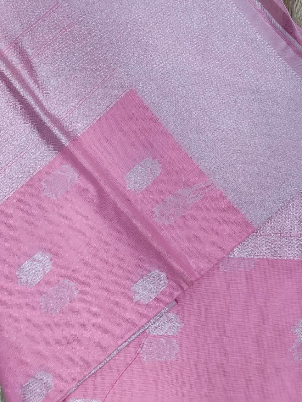 Soft Cotton Women’s Saree Lightweight Breathable Summer Daily Wear Ethnic Saree