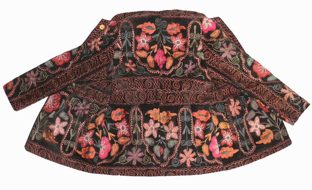 UZBEK AMAZING HANDMADE COLOURFUL EMBROIDERY ON VELVET – JACKET CHAPAN ROBE (Z2)