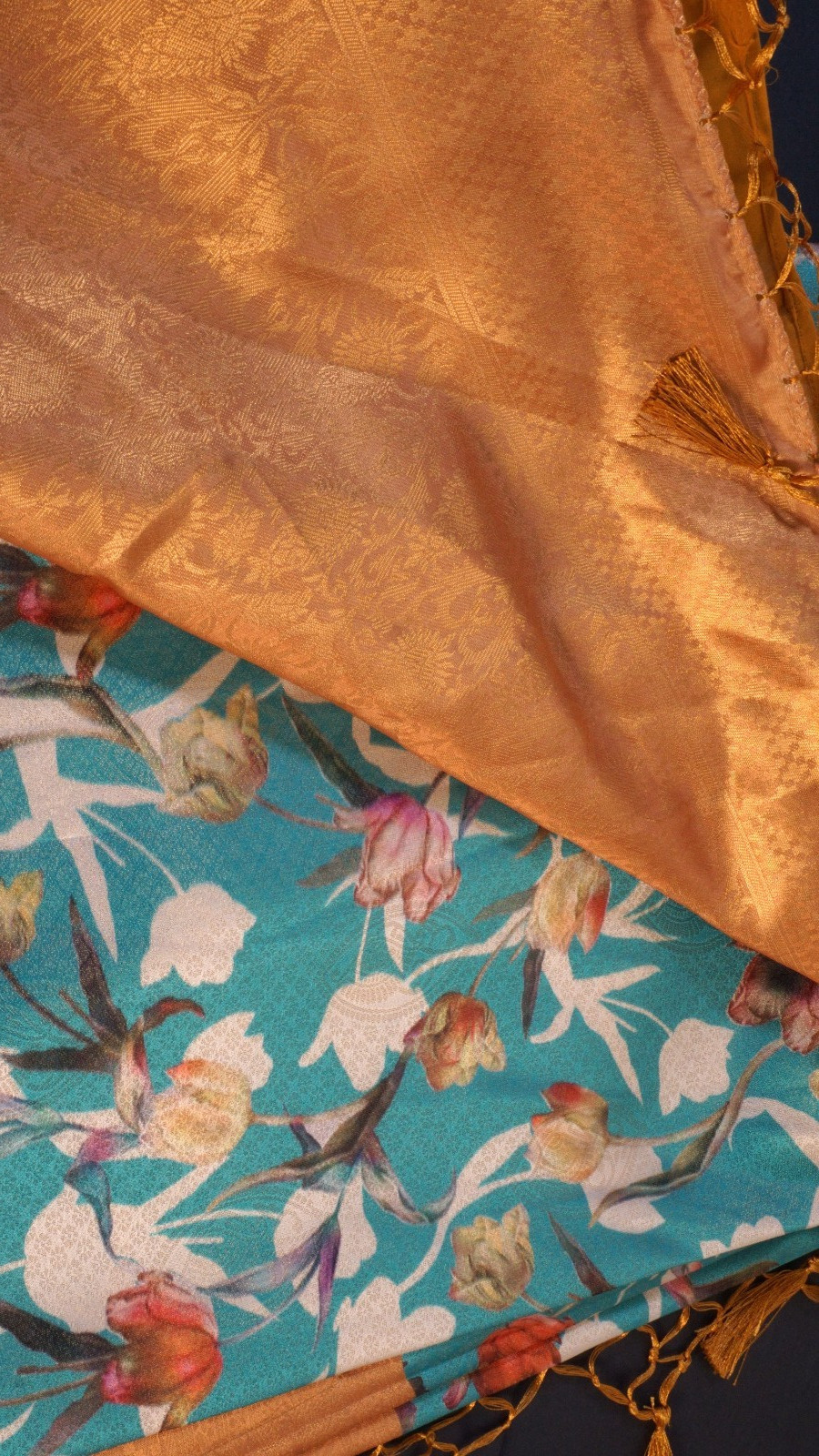 Handloom Saree Floral Turquoise Gold Tassel Sari w/ Blouse
