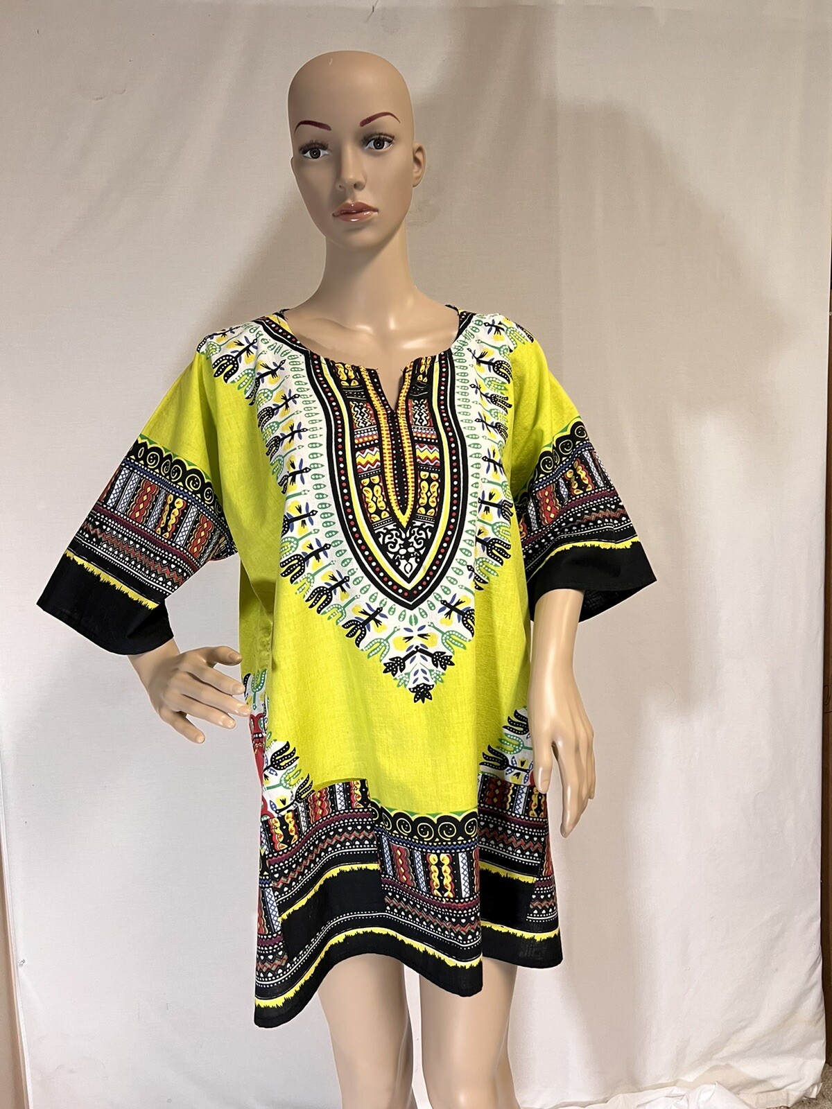 Dupsie’s Green/Multicolor African Print unisex Dashiki Shirt, New, Size Small.