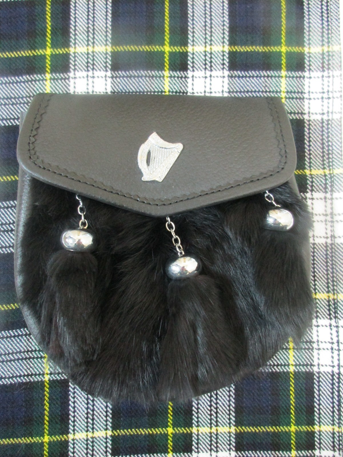 Black Rabbit & Leather w/ Irish Harp Badge Sporran Kilts w/ Free Chain Belt