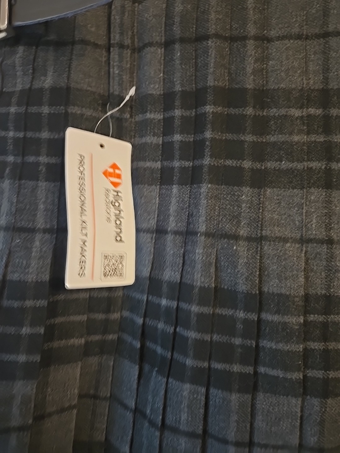 Highland Redstone Men’s Irish Heritage Black/Black Tartan Kilt Acrylic 46/48