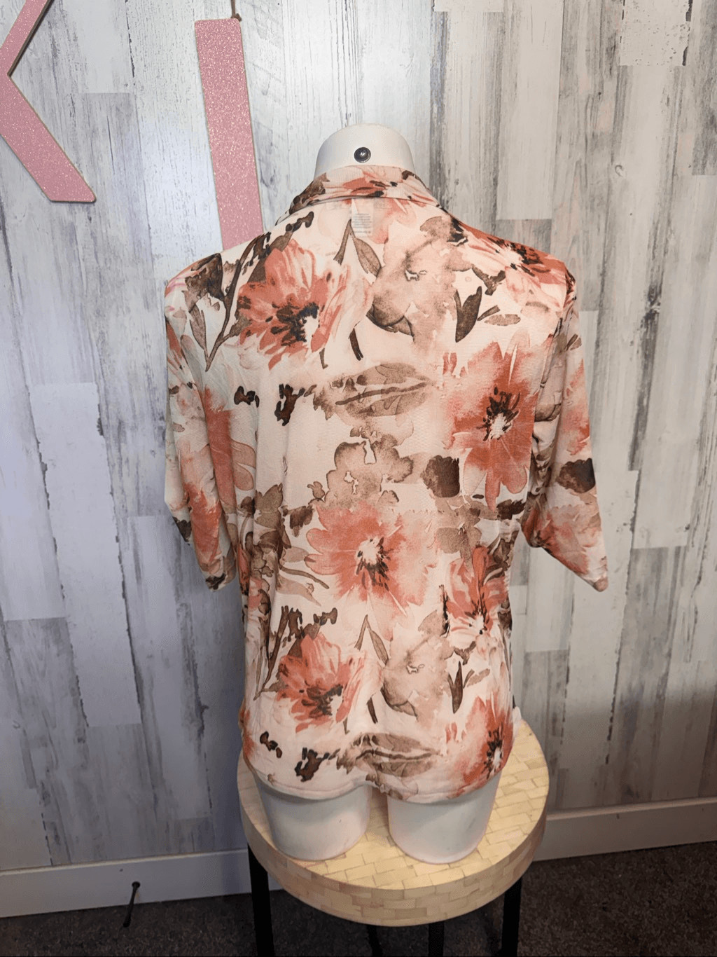 So It Is Floral Tie Front Blouse Womens Size Extra Large XL Roll Tab Sleeve Top