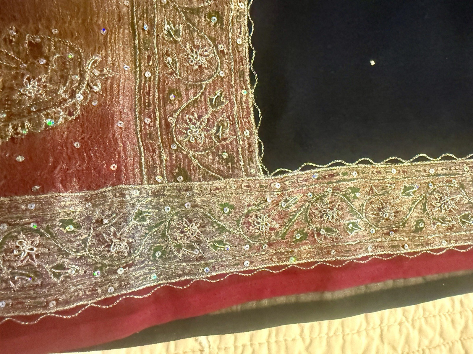 SARI CHIFFON Burgundy Embroidered Border/ Black Sequined Interior 44×200+” EUC