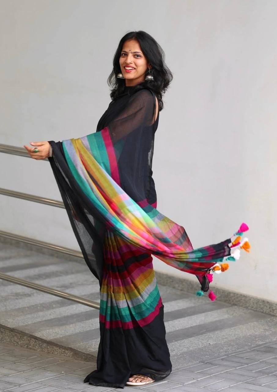 Designer Linen Saree Digital Print 6.30M Plain Linen Digital Blouse Fumka Tassel