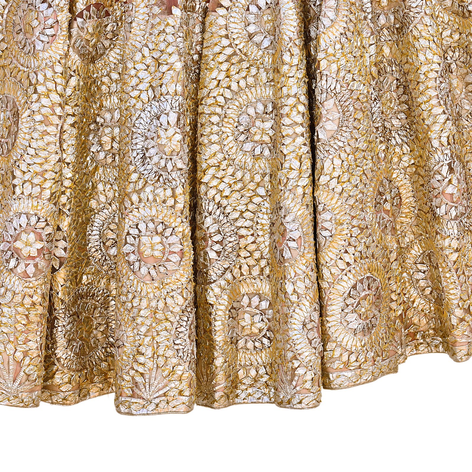 Pre-Owned Designer Abu Jani Hand Embroidered Peach Net Lehenga Skirt gota patti