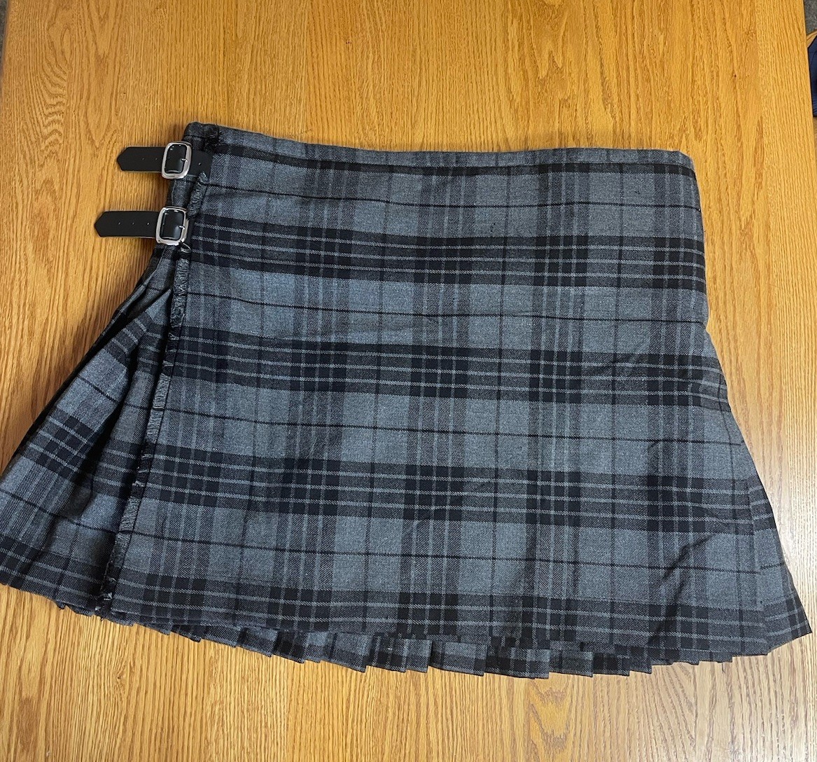 Atlanta Kilt Men’s Acrylic Wool Black Gray Tartan 6 To 8 Yards Scottish Waist 48