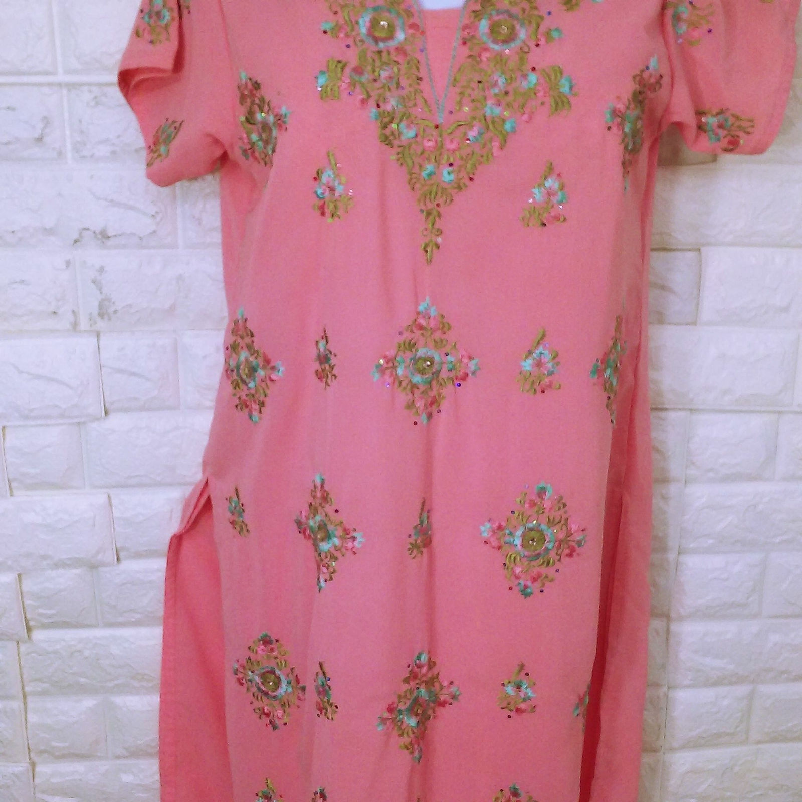 Vintage Kurta Sari Tunic Top sz-42 (M/L) Sheer Embellished Bling Glam Slits Pink