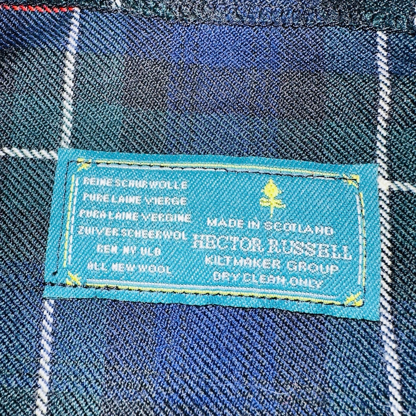 Vintage Hector Russell Tartan Kilt Skirt Made in Scotland Pure New Wool 26 Waist