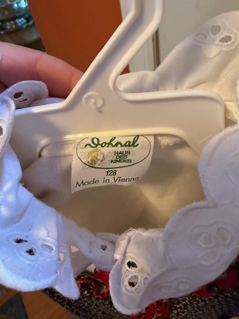 Children’s drindl for 8 year old girl, made in Vienna, perfect for Oktoberfest
