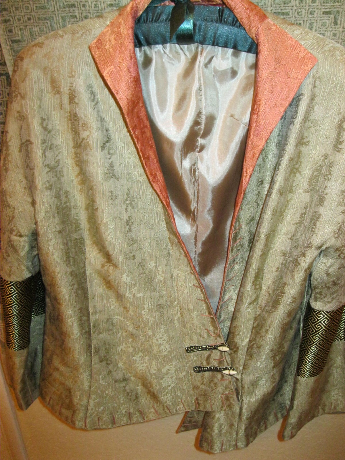 SILVER DRAGON LABEL, SILK/POLY JACKET SZ.XS/S, NEW GREEN/ORANGE, LINED