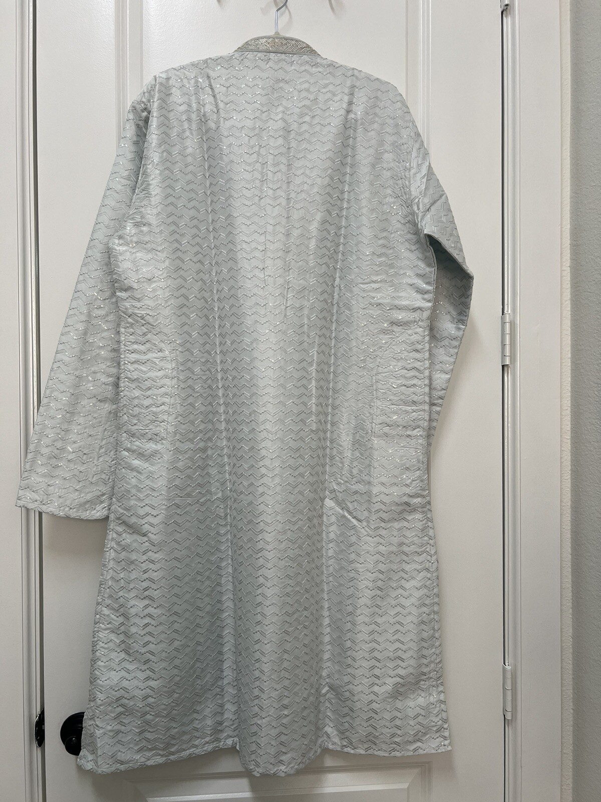 NEW Light Blue Men’s Self Embroidered Kurta And Ivory Pants 2XL