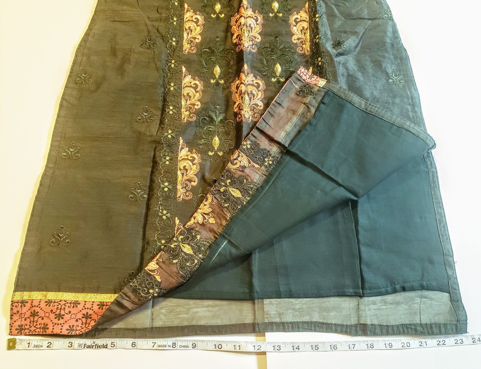 ♡NEW♡ Forest Green & Peach & Gold Embroidered Traditional Kurta •Woman’s Large•