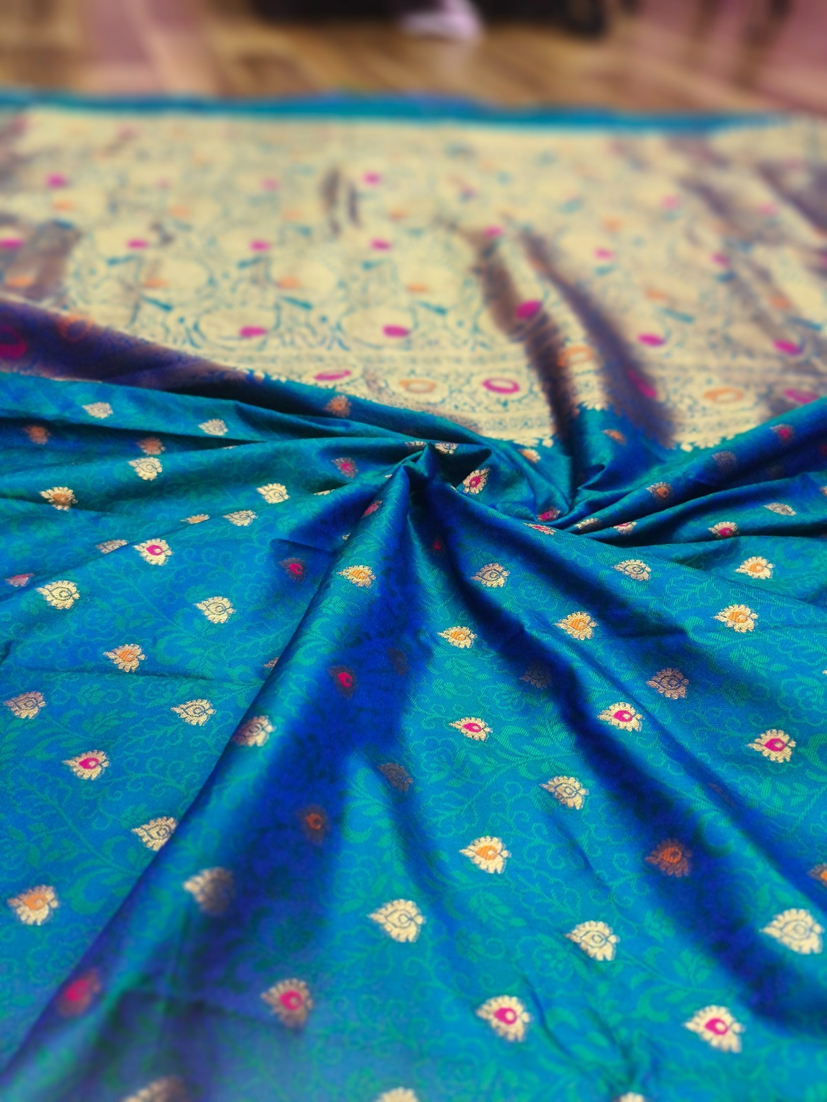 Minakari katan silk saree with blouse piece, Dual tone with self work