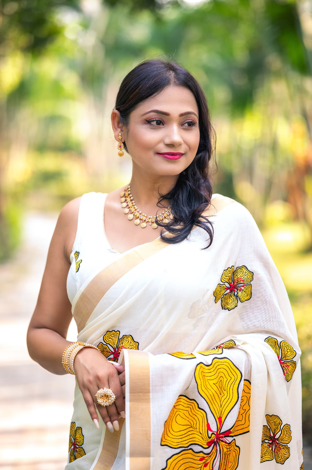 Kerala Big Flower Embroidered Cotton Saree 6.25KeralaSaree,Vishu Saree,Onam Sari