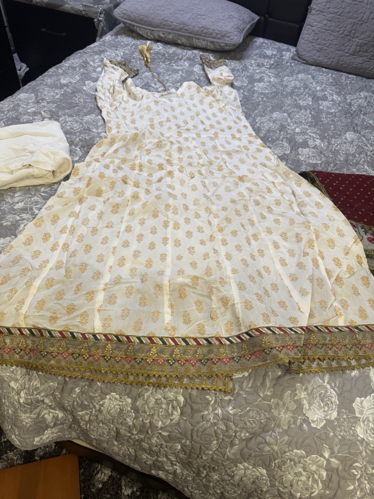 pakistani shalwar kameez stitched