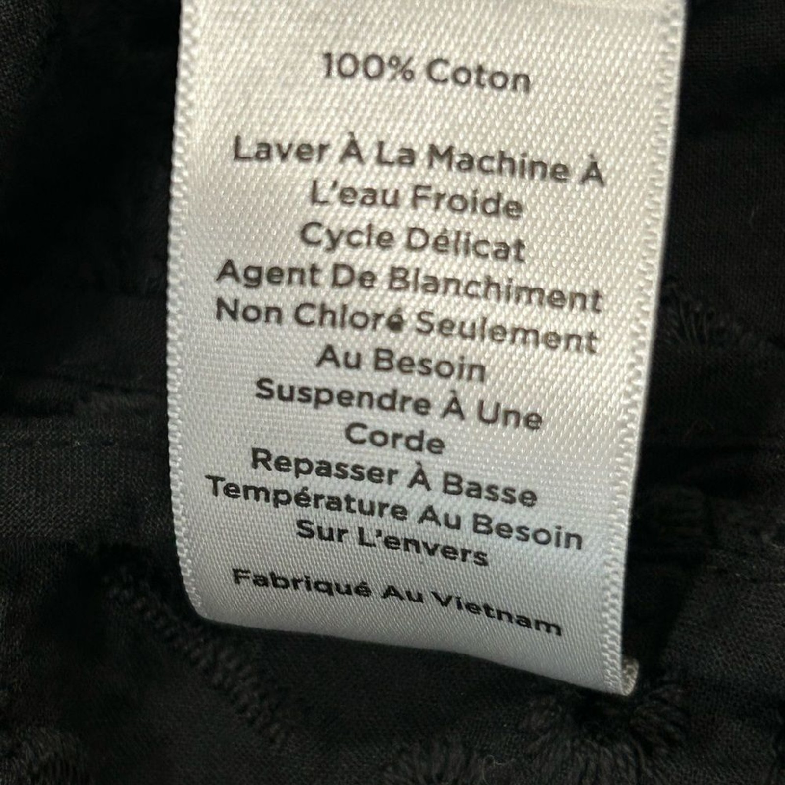 Talbots Black women Eyelet Button-Down blouse 100% COTTON Size M