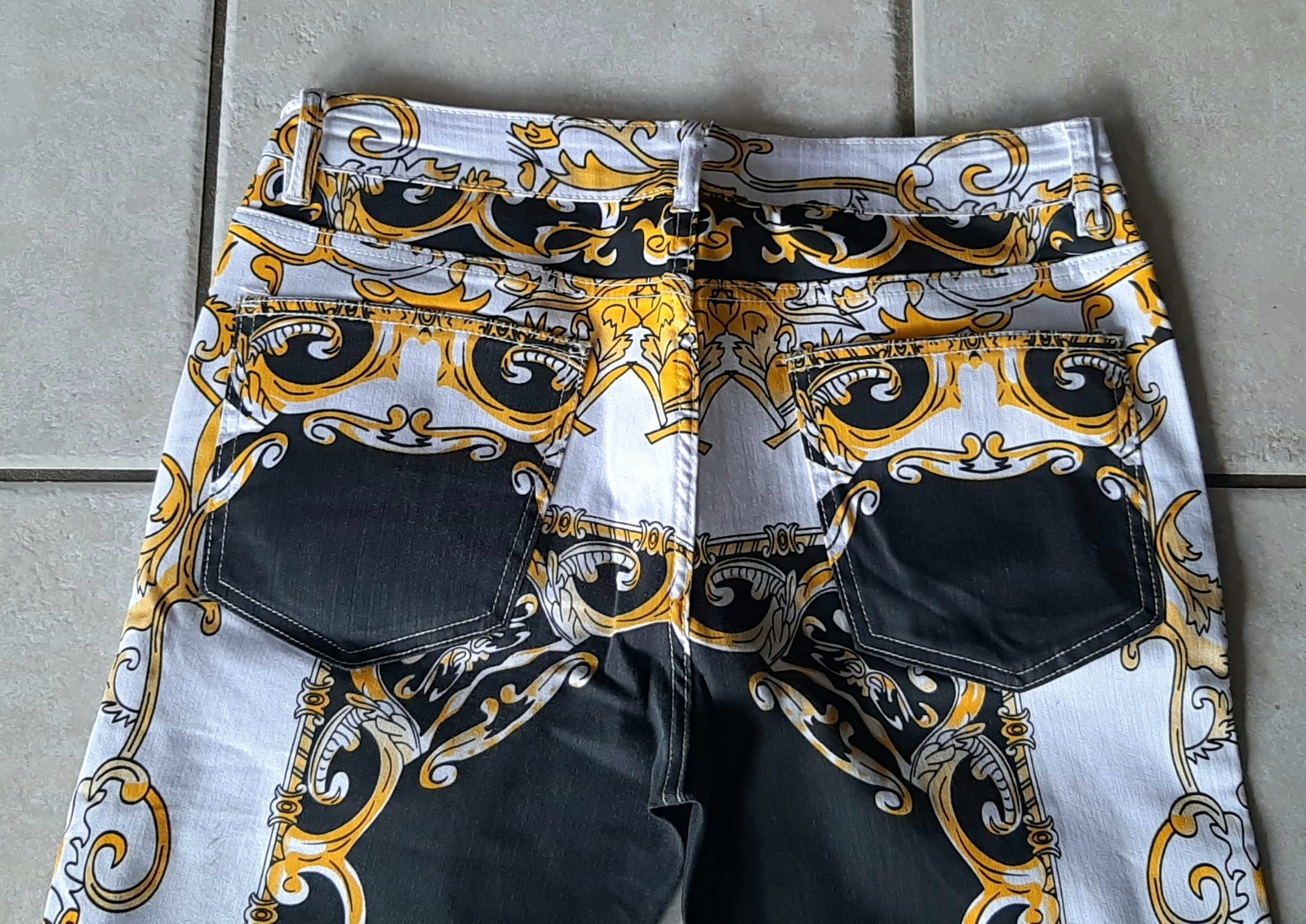 NEW NWT White Jean w/black & gold 97% Cotton 3% Spandex Size 34 Mexican Wedding