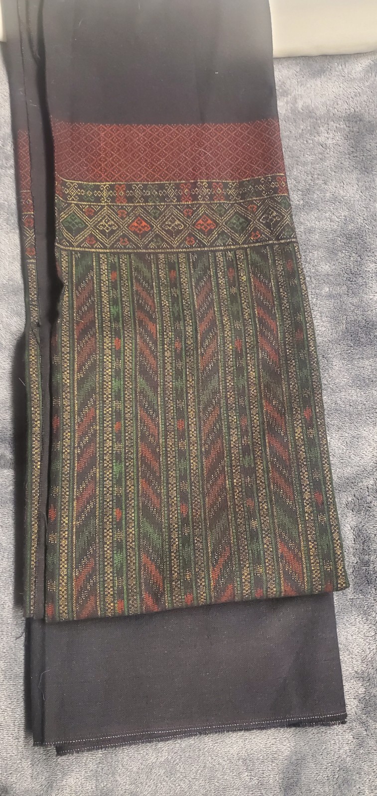 Authentic Thai Cotton Fabric Unstitched Sarong Traditional Ikat Pattern Black Gr