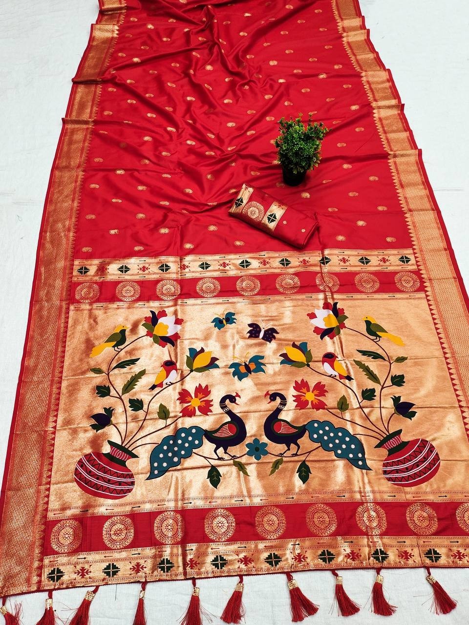 Pure Banarasi Silk Saree Zari Woven Wedding Party Wear with Brocade Blouse