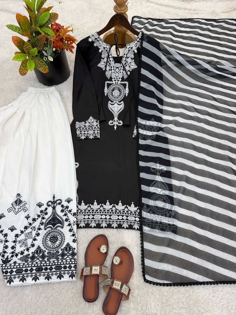 New Pure Natural Crep Silk Black Salwar Kameez With Dupatta For Festival Wear
