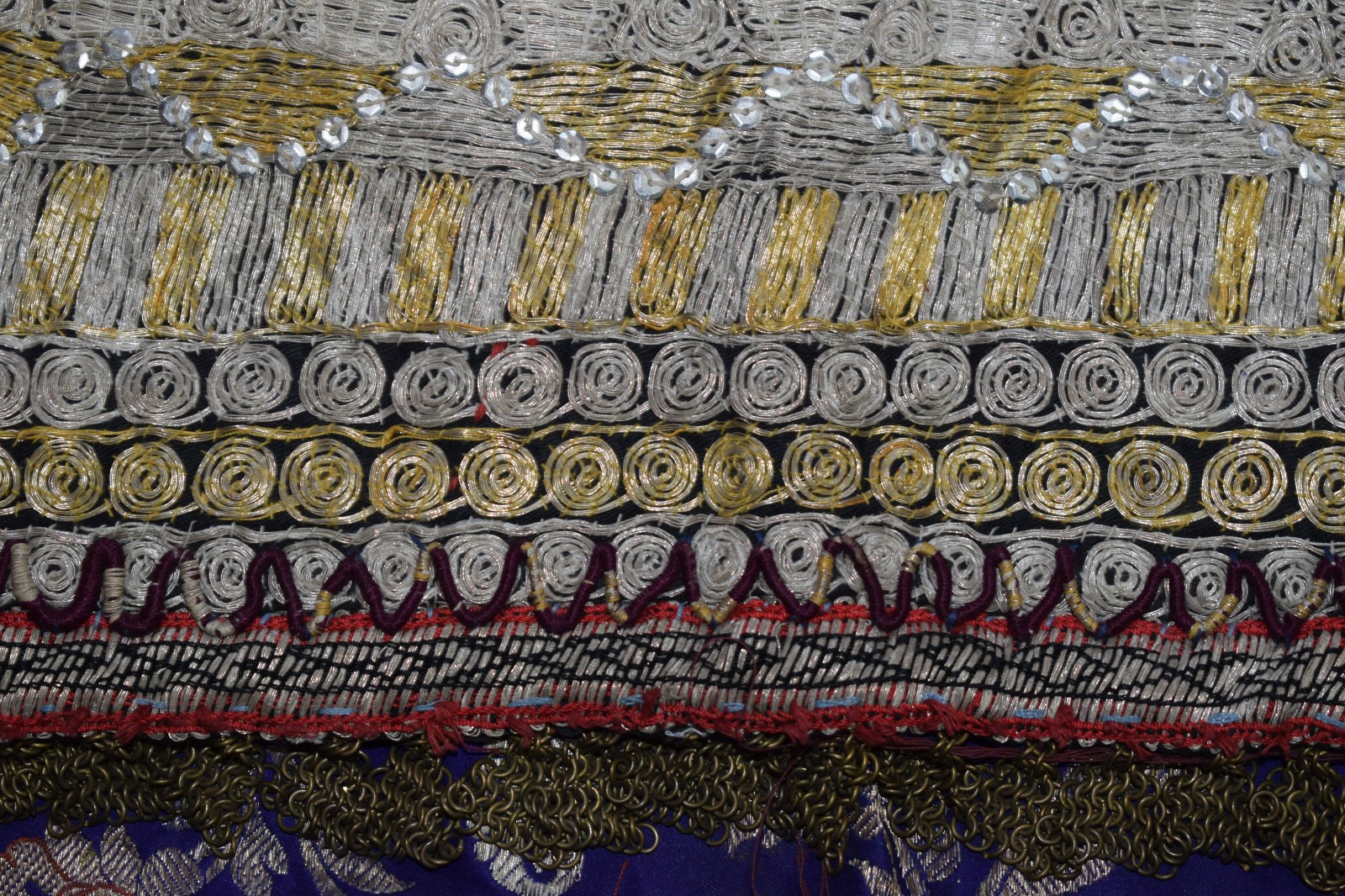 Gargush Vintage hand embroidered Yemeni Headdress-Metal threads