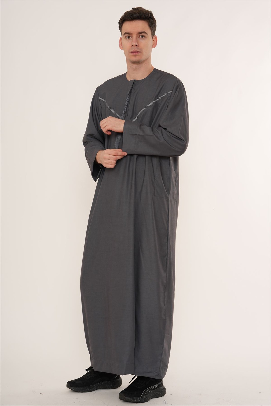 Men Grey Thobe Emirati Omani Jubba Islamic Clothing Embroidery Muslim Eid Tassel