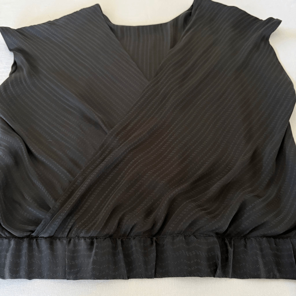 NWT Black Anthropologie Sleevless Blouse M