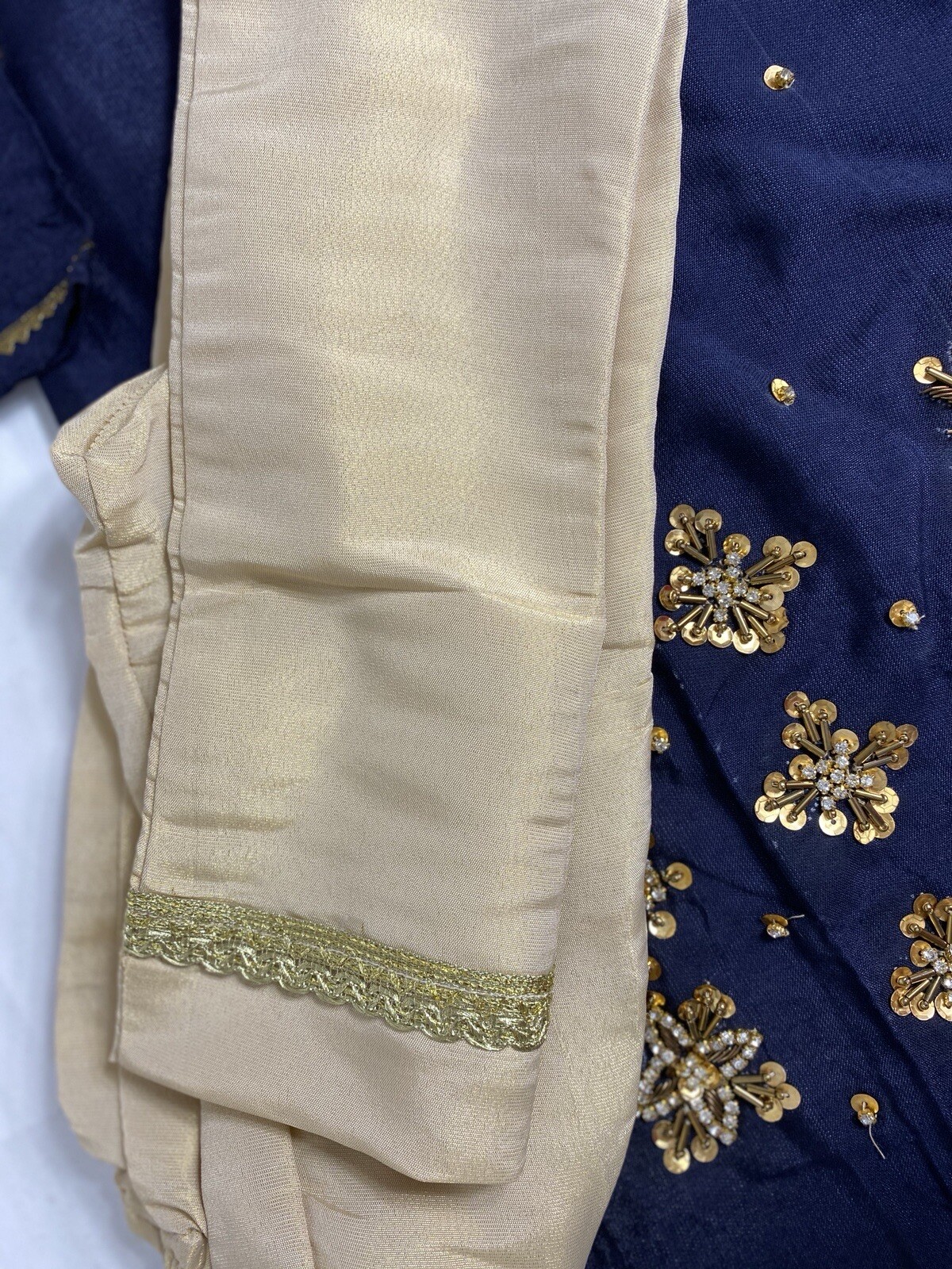 Little girls khaadi net hand embroidery kameez shalwar 7 years size 34