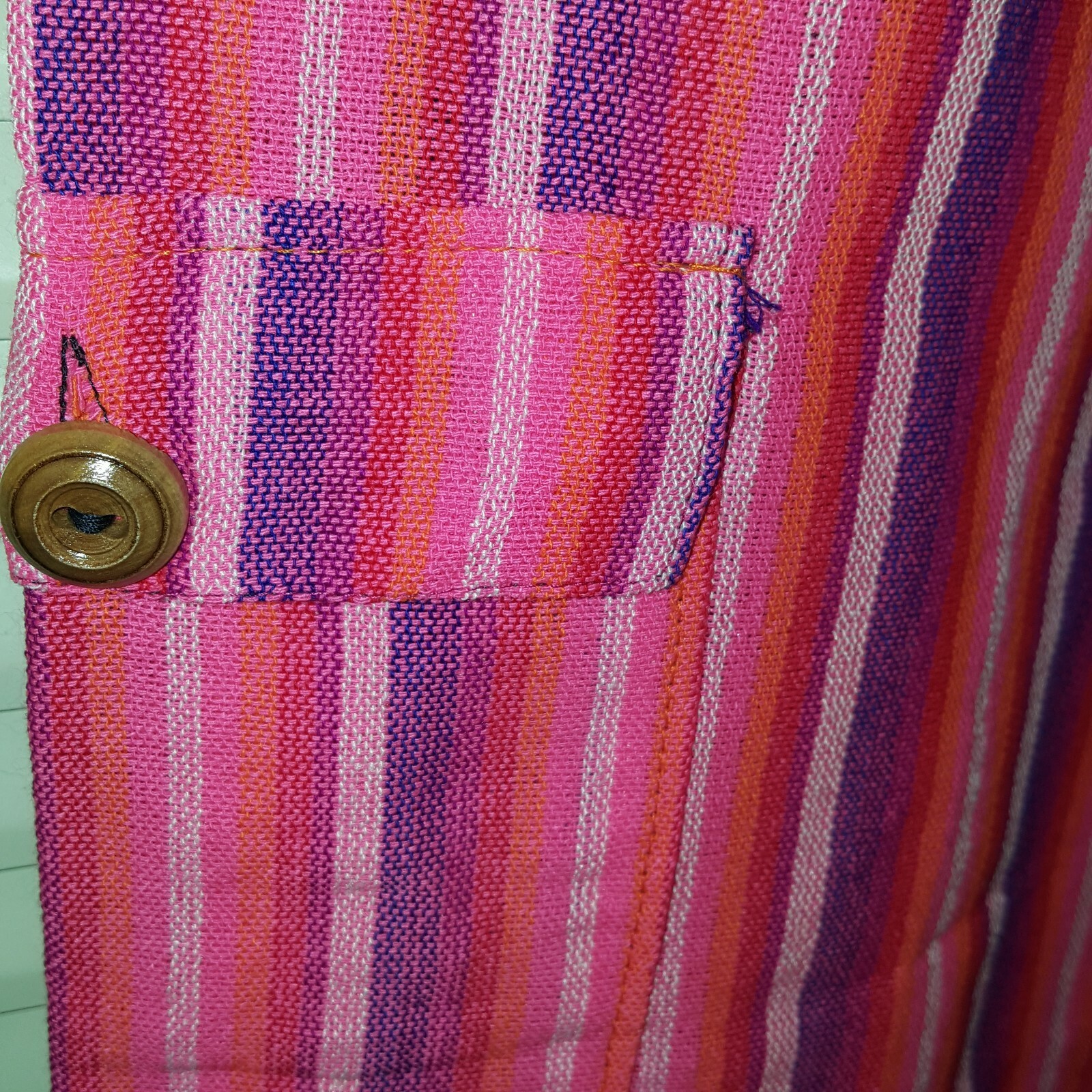 NEW HANDMADE BEACH CASUAL RED STRIPE SMALL PANTS CARGO POCKETS WOODEN BUTTONS