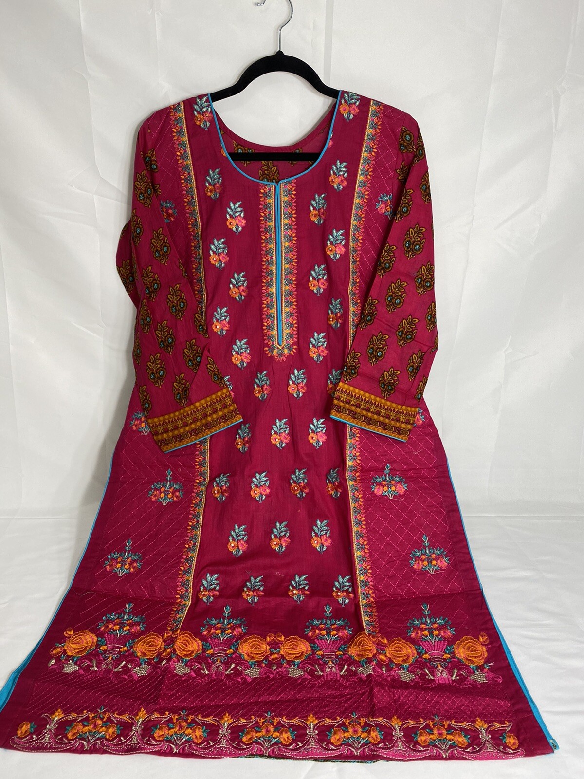 Lawn Cotton Embroidery Kameez Shalwar With Chiffon Dupatta Medium Bust 40