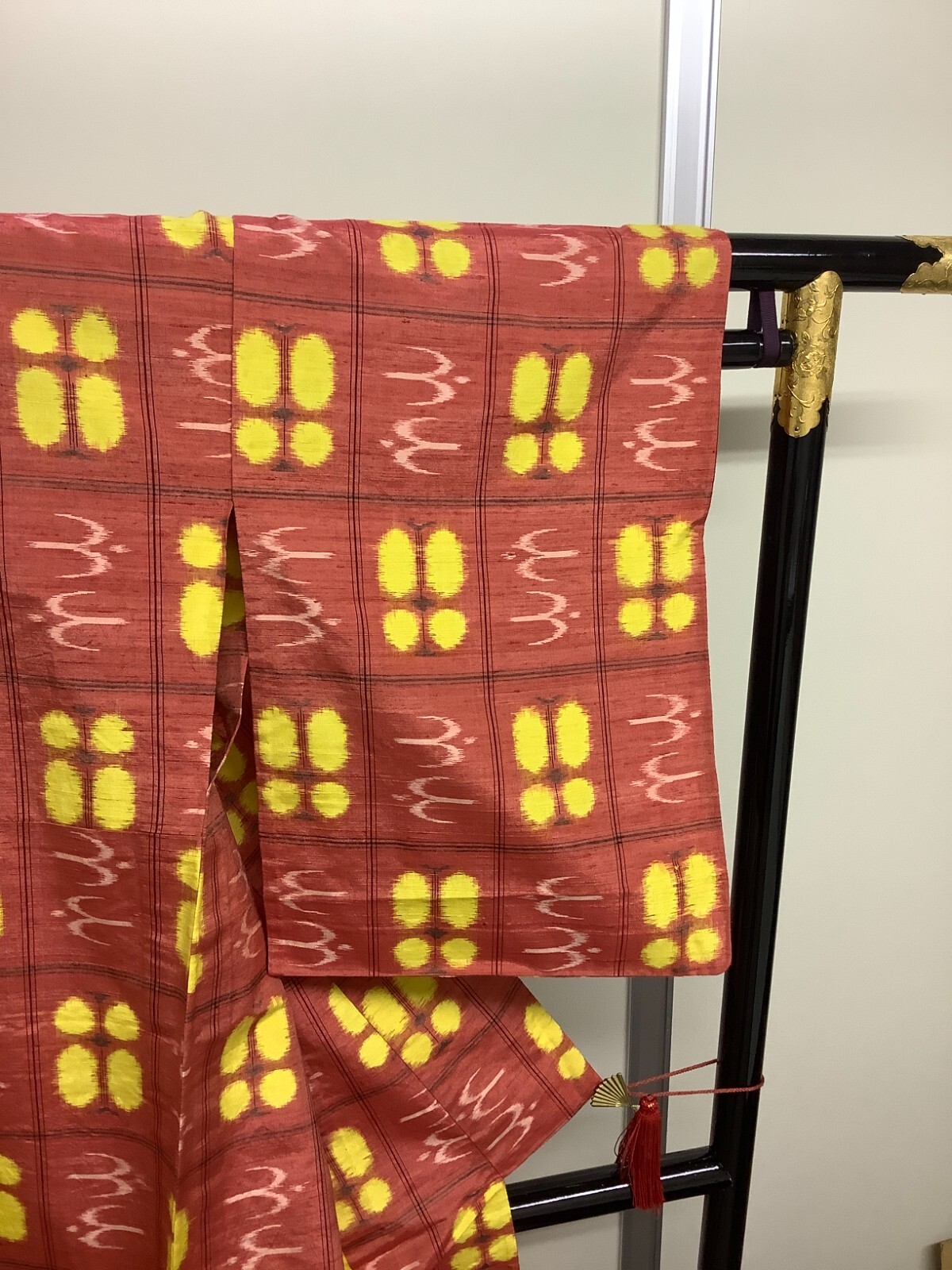Japanese Vintage Kimono Pure Silk red Tumugi Expensive Dirt Height 62.99in