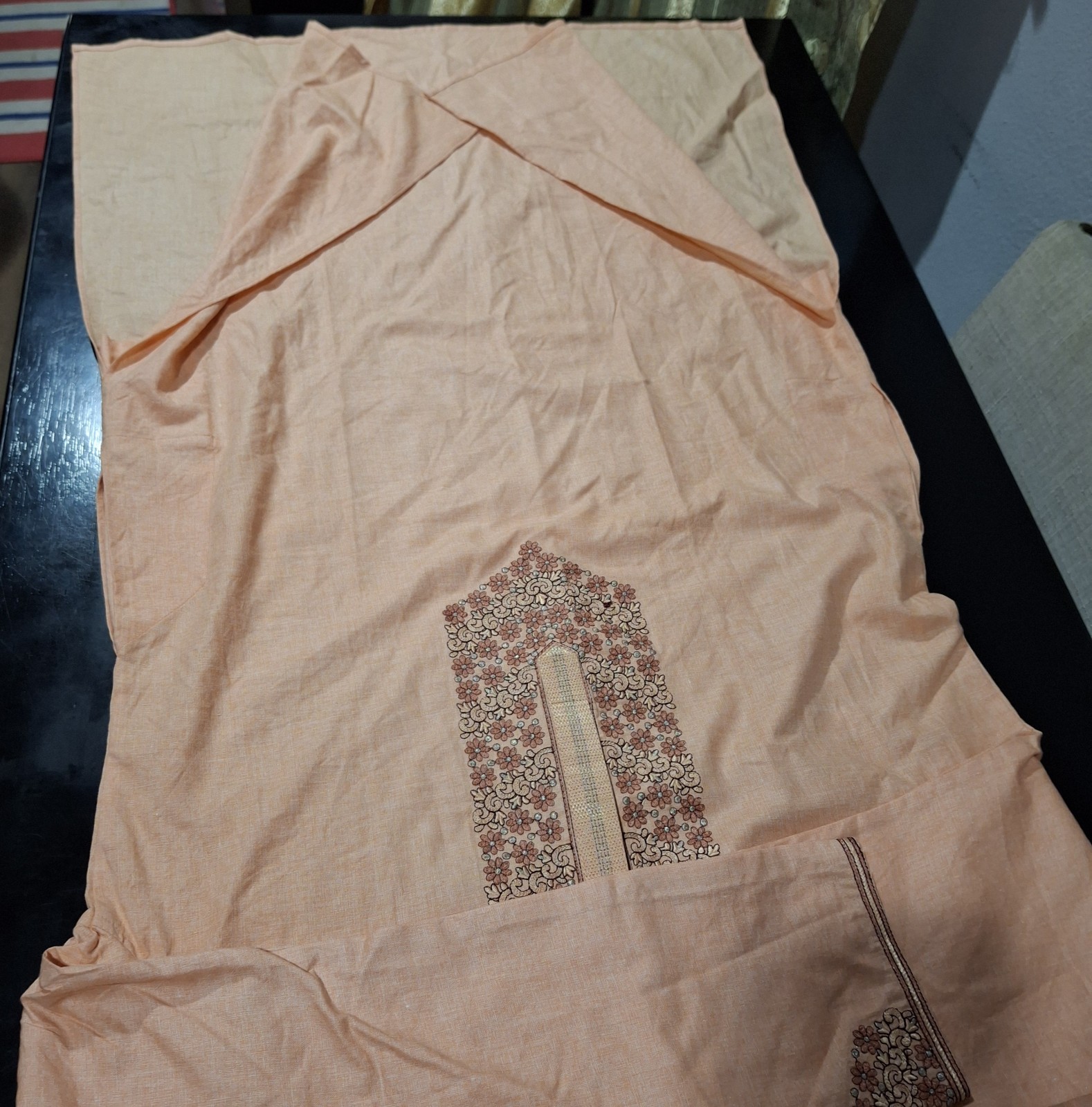 Sultan Men’s Peach Embroidered Kurta Size 44 XL Indian Wedding Festive Tunic