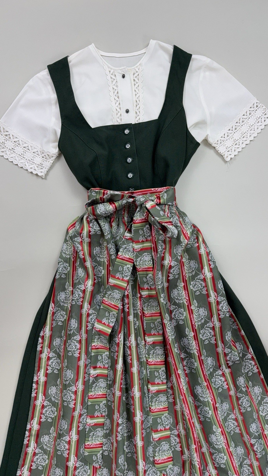 Women’s Green Dirndl Dress Blouse Apron Set Oktoberfest Bavarian Trachten Size M