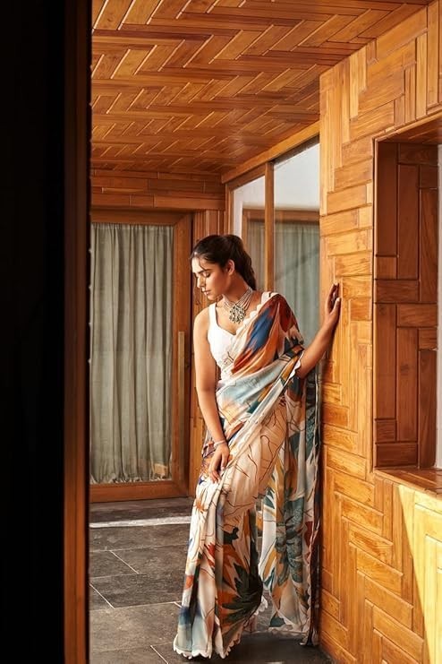 Women’s Farewell Floral Print Sarees With Lace Border & Unstitched Blouse Piece