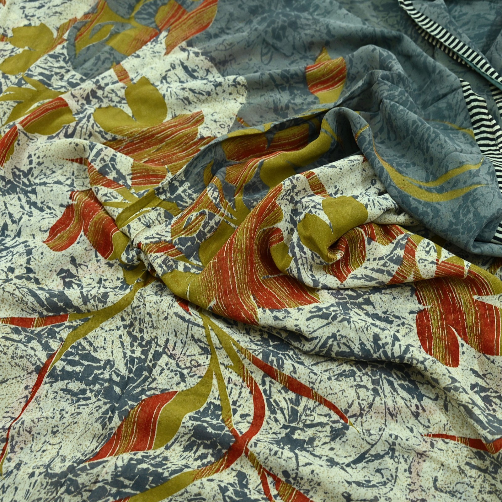 Vintage Sari Ivory & Gray Pure Georgette Silk Printed Sarees Sewing 5yard Fabric