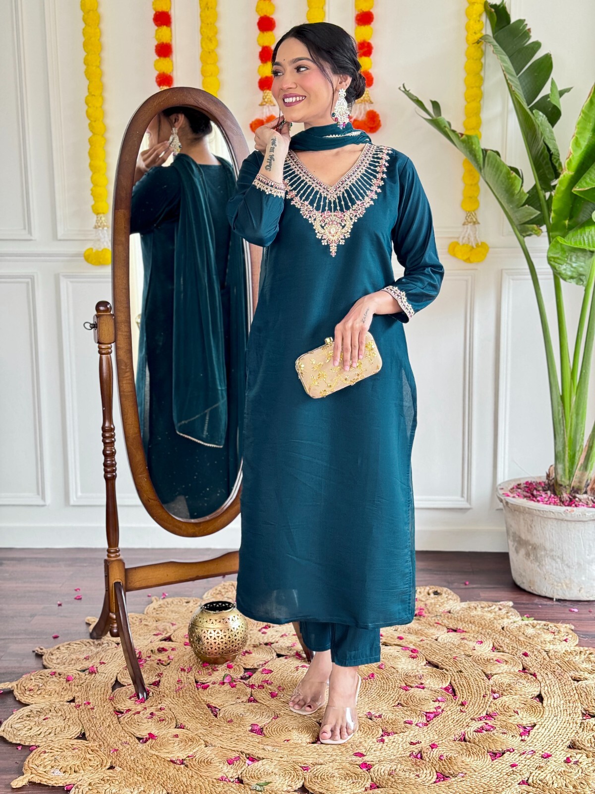 Women’ s Viscose Chanderi Embroidery Kurta with Pant & Dupatta