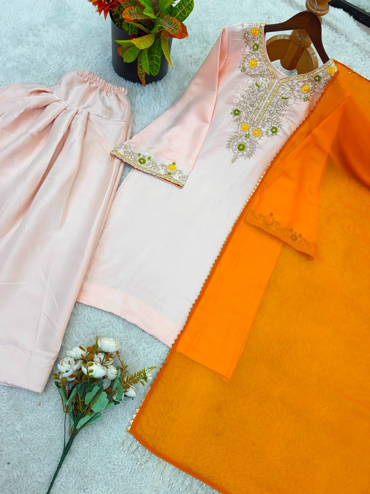 Designer Indian Pakistani top bottom Bollywood Dress Party Wear Suit wedding