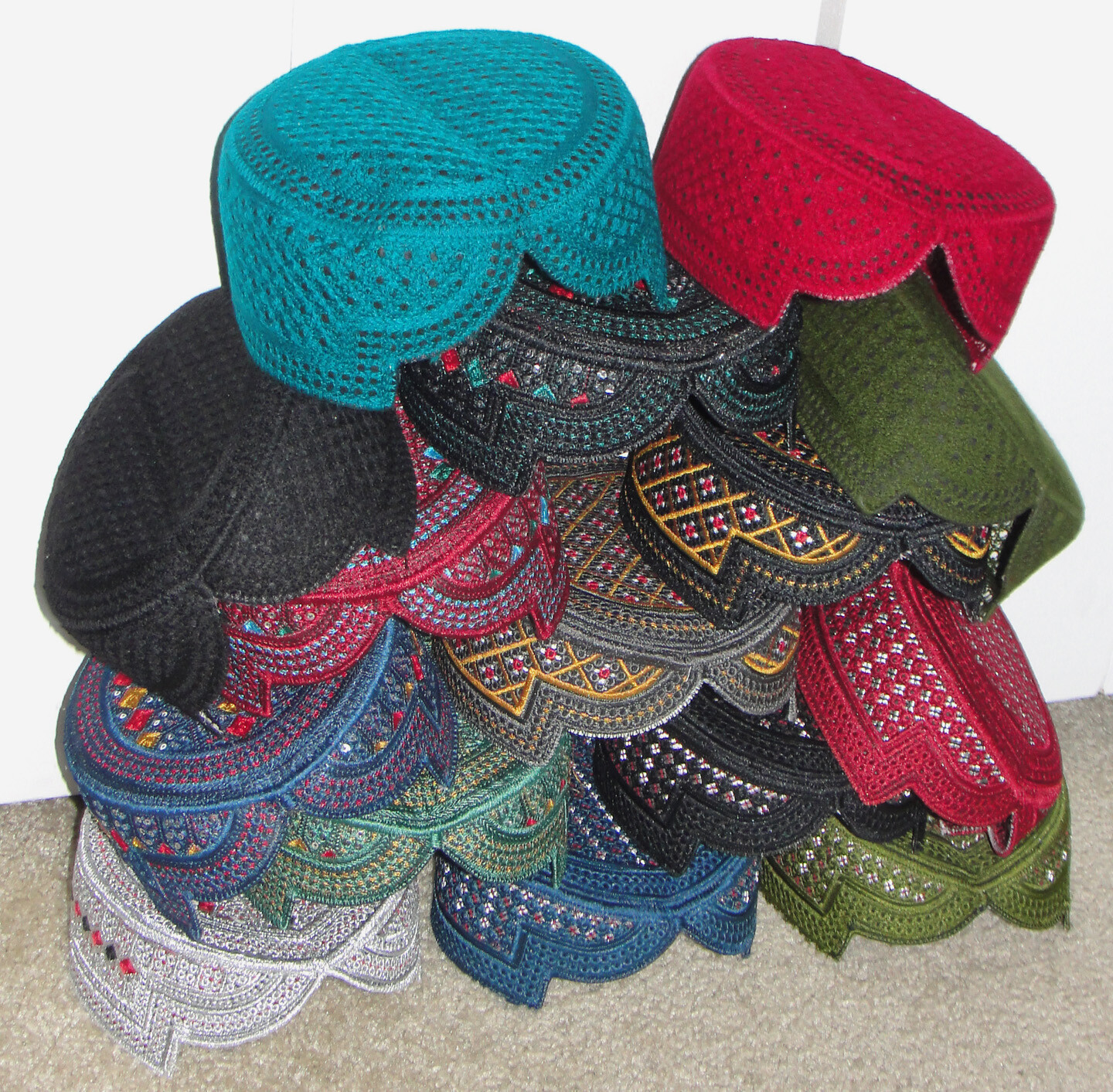 Hat Hoed Ṭupi Cappello Shlyapa Hut Kapélo Hata Bōshi Moja Kûm Pălărie خولۍ کلاه