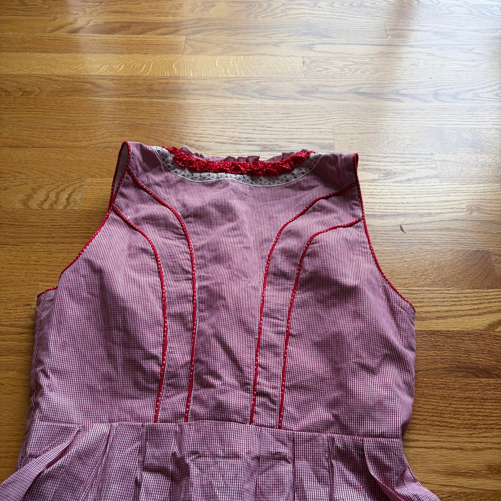 GloryStar Bavarian Red Gingham Dirndl Dress Lace Heart Buttons Oktoberfest Large