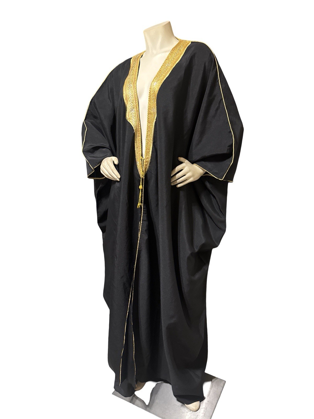 Black Bisht Cloak Gold Trim Arab Kaftan Abaya Sheikh Robe Mid Weight Polyester