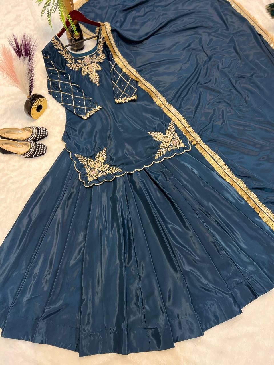 New Indian Designer Lehenga Choli Top Kadhai Embroidered Bollywood Party Dress