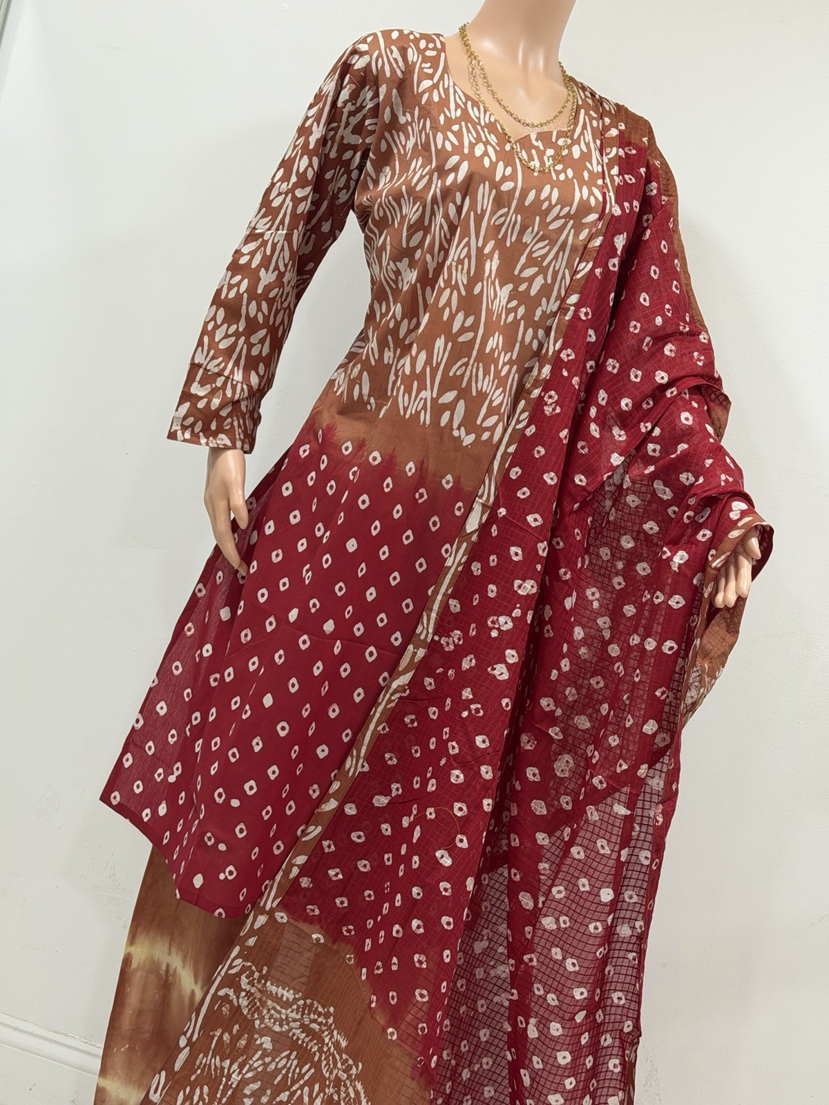 women Indian/sarara,garara Gowns Batik Salwar Kameez party wear dress