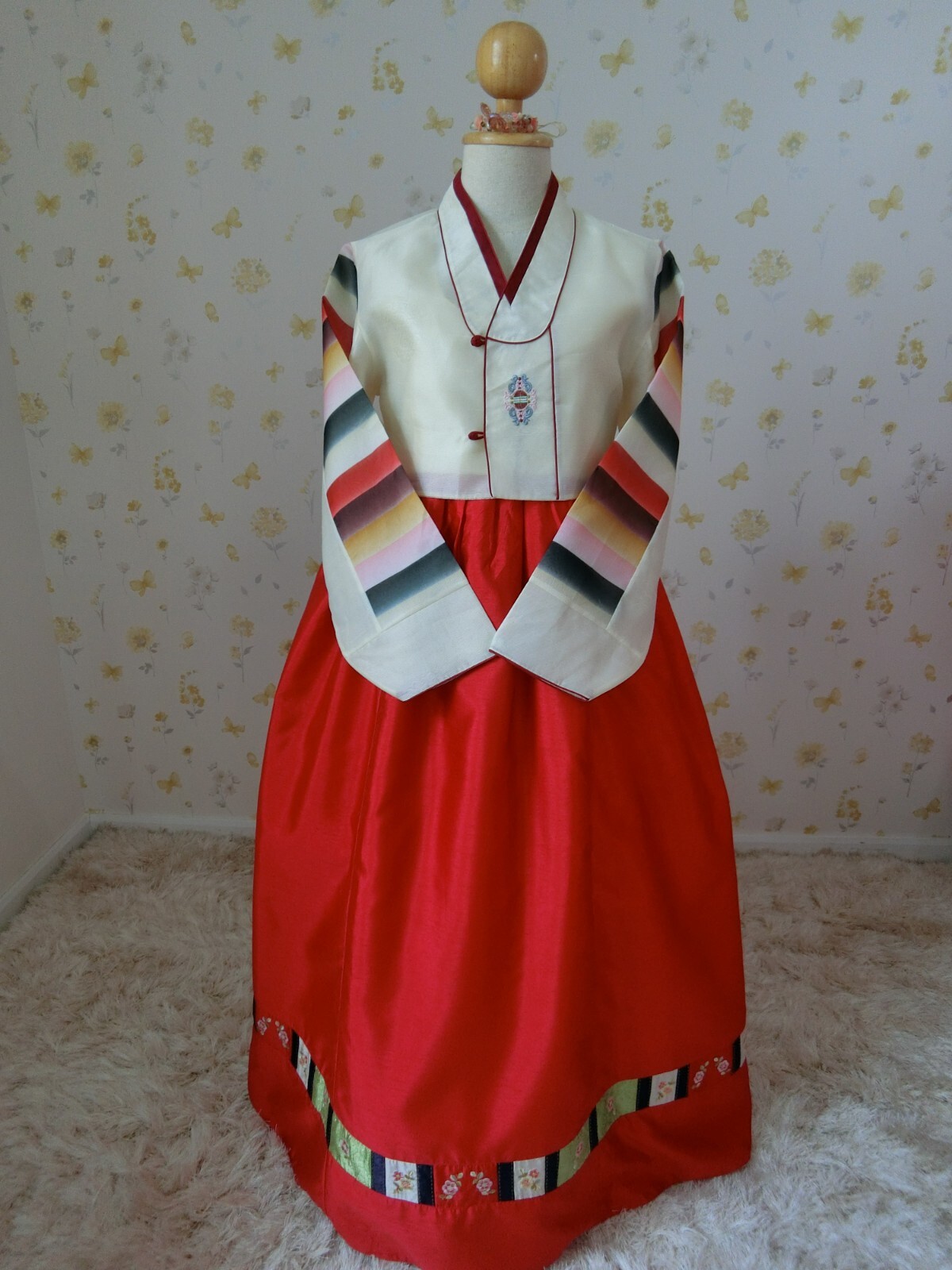 Modern Korean Hanbok Dress for woman_35 ” 160cm. tall Rainbow &Red Hanbok