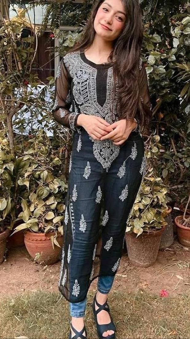 kurti Chikankari for women black kurti soft georgette fabric kurti with inner