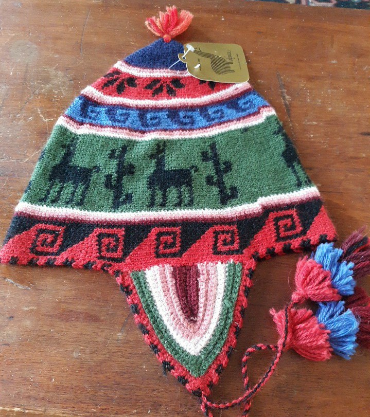 100% Alpaca Peruvian wool knitted hat unworn adult