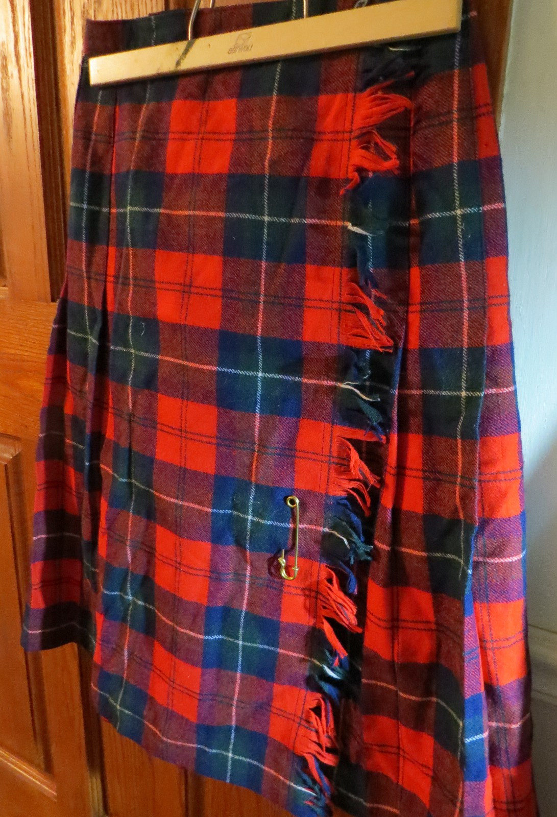 VTG PENDLETON KILT, 8, VERY GOOD COND. WOOL WILL NEED SOME IRONING