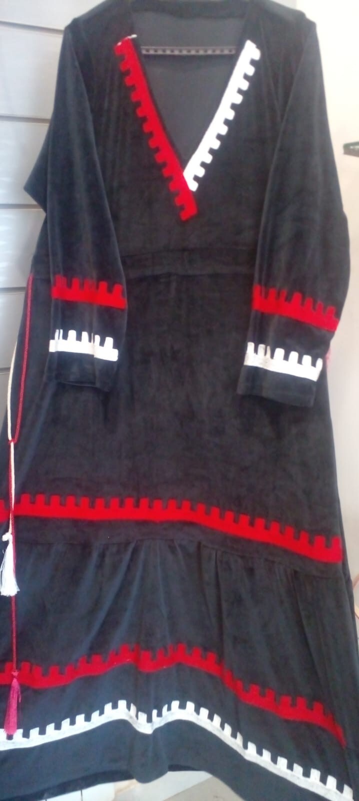 Embroidered traditional arabic Velvet Abaya
