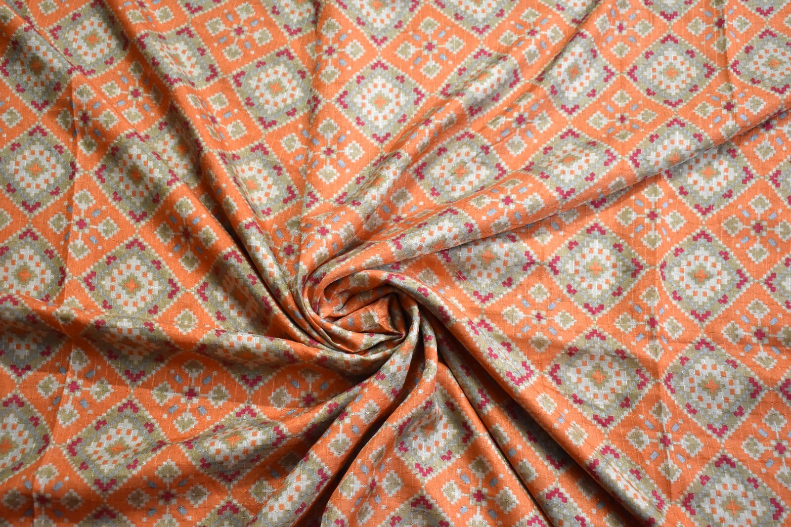 FNC Vintage Pochampally Hand Woven Ikat Sarees Art Silk Blouse Sari Fabric