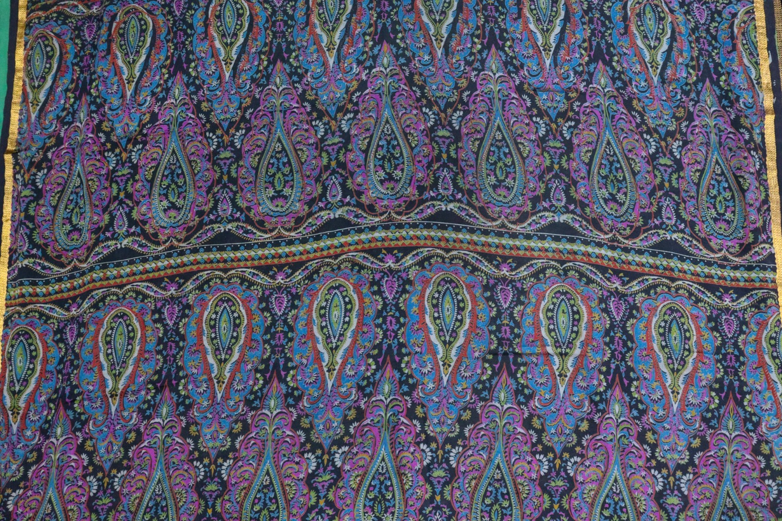 Vintage Chiffon Silk Saree, Lightweight Fabric for DIY & Sewing CS1240
